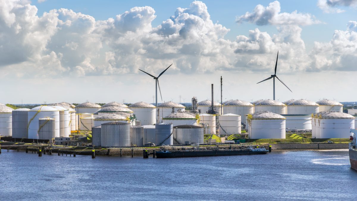 Vopak Agrees Sale of Its Chemical Terminals in Rotterdam