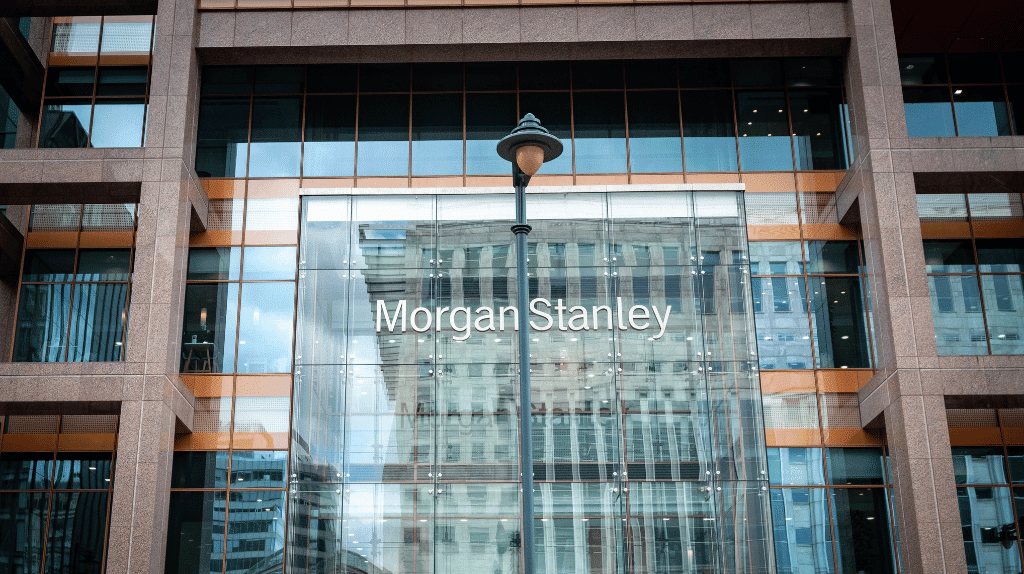 Morgan Stanley Predicts Slump in Big Oil Profits