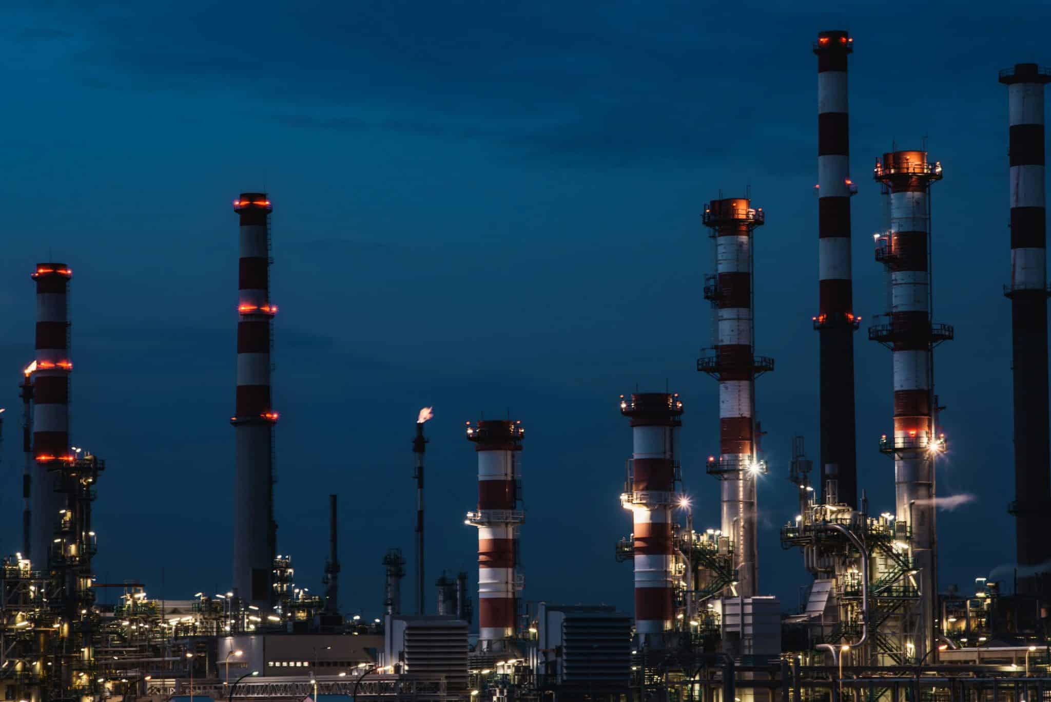 Refining Pressures, Supply Shifts, and Seasonal Demand: How July’s Oil Markets Tested Storage Strategies