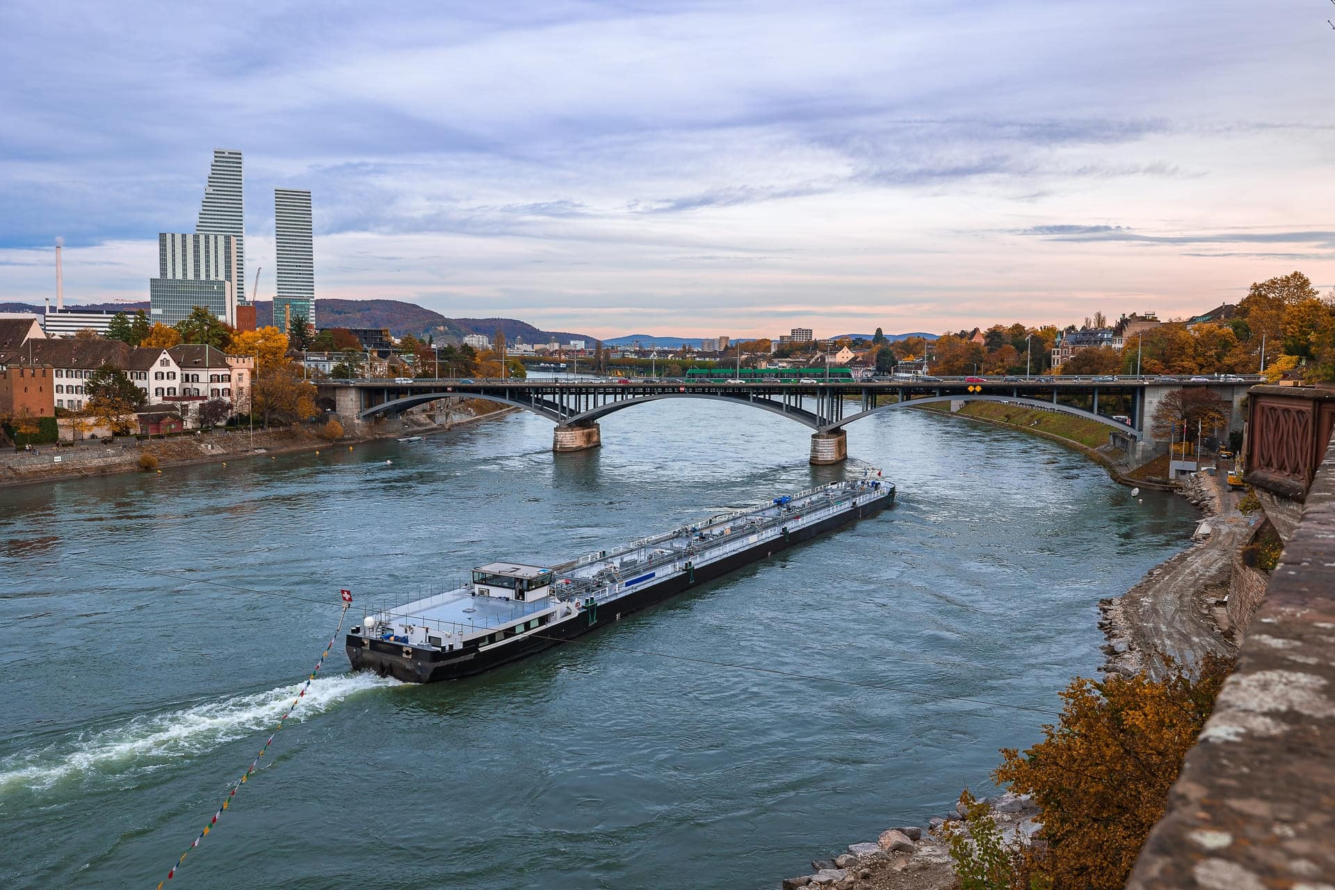 ARA Freight Market: Holiday Liquidity Spike Followed by Abrupt Year-End Standstill