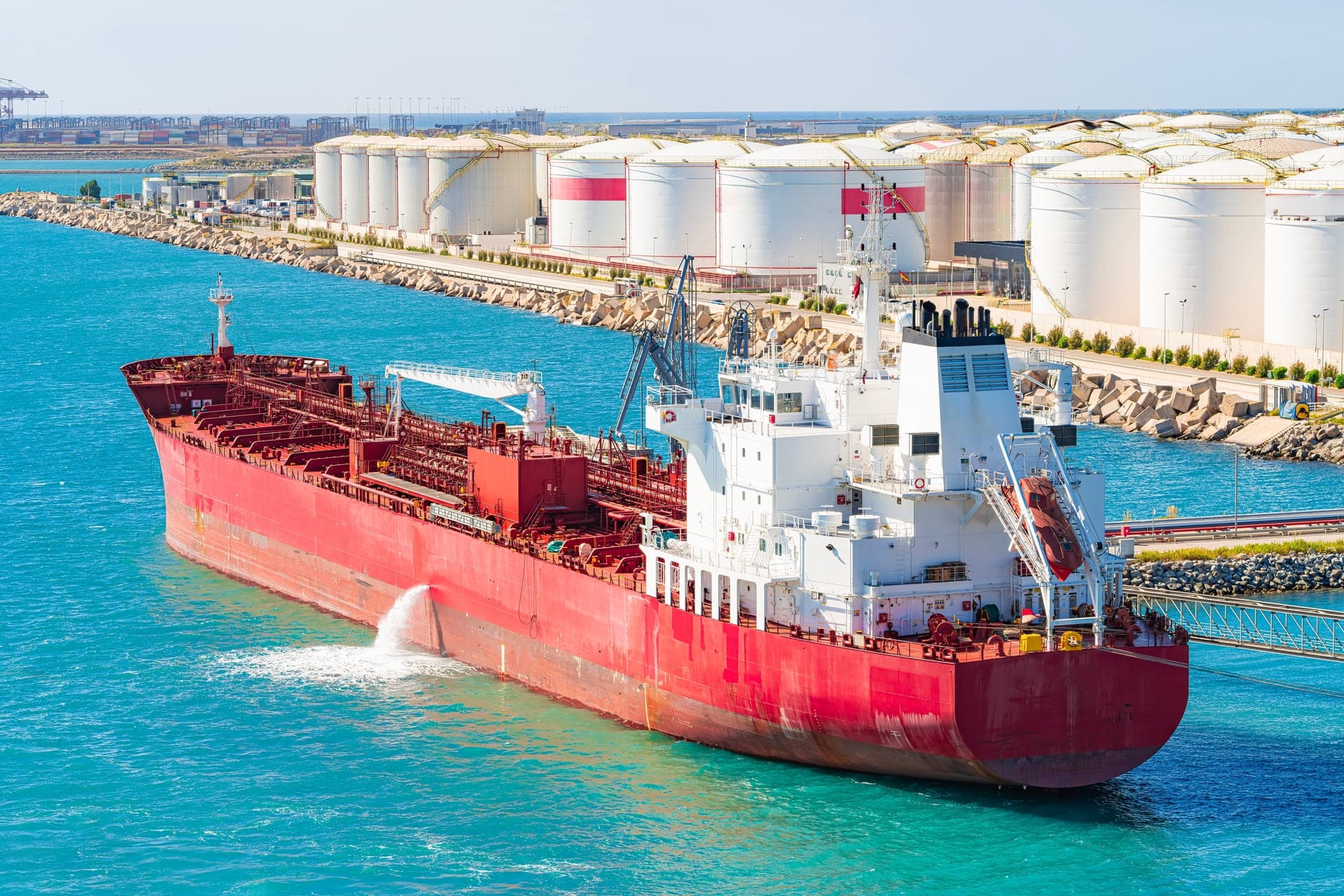 December 2025: Oversupply Fears Grow as Higher Crude Oil Stocks are expected