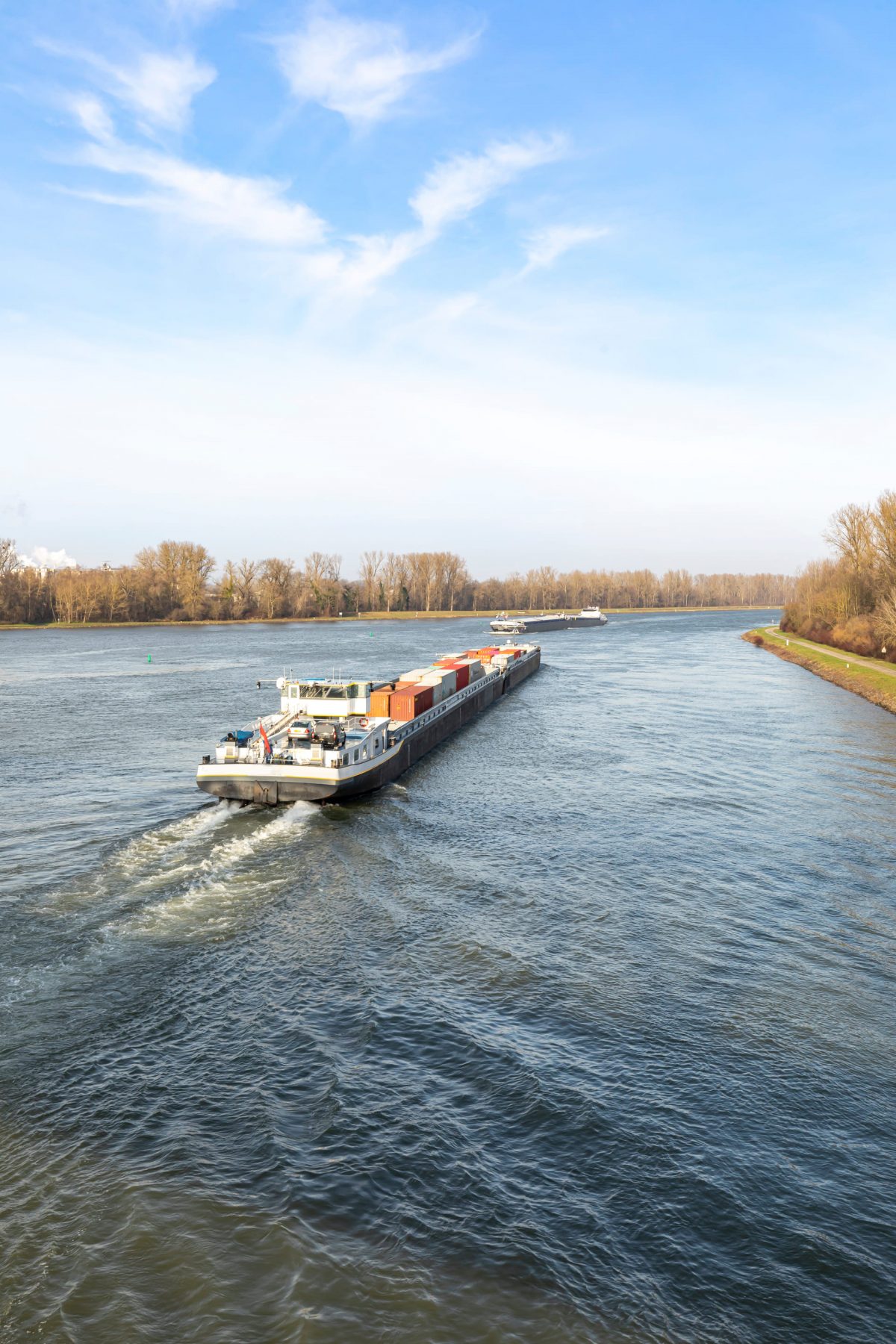 Rhine Freight Market: Activity Fades Toward Month-End as Water Levels Improve