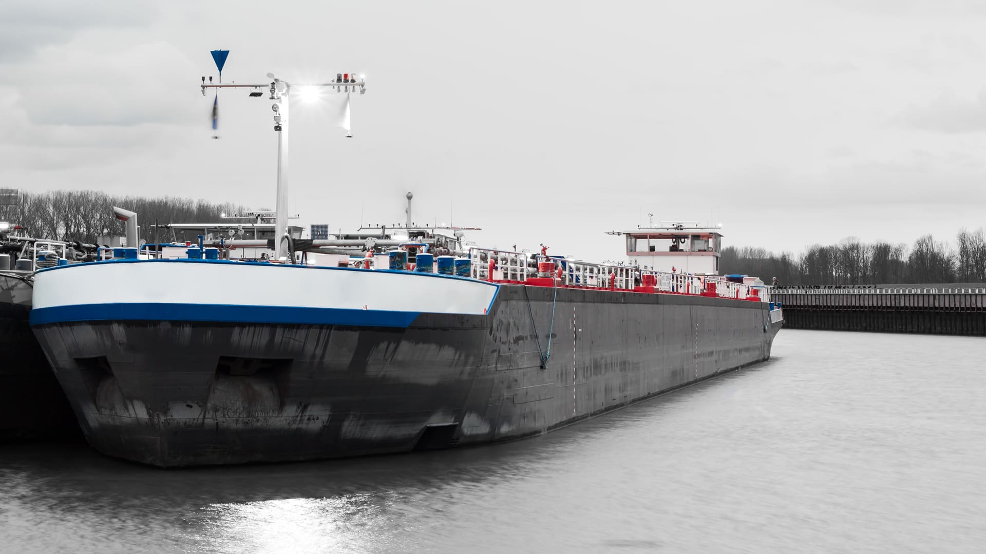ARA Freight Market: Light Ends Rally Drives Rates Higher Across a Strong Week