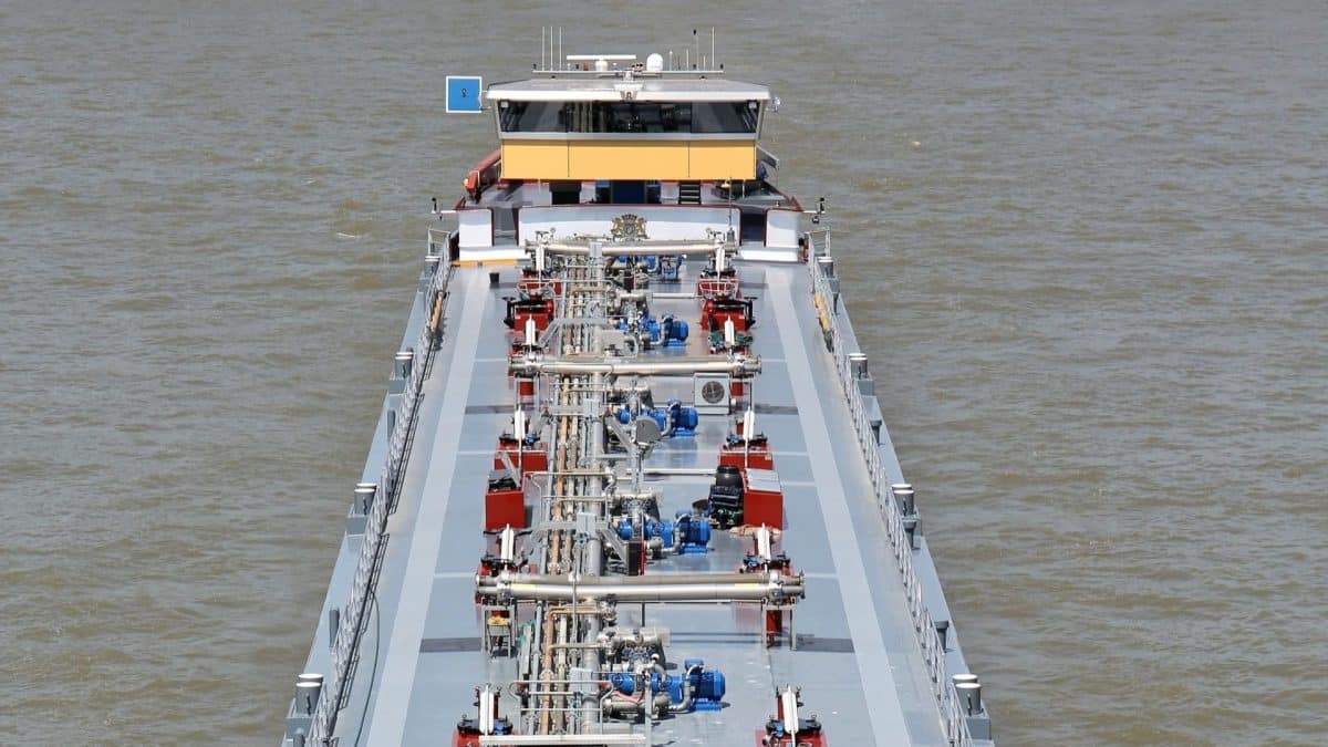 ARA Freight Market: ICE Expiry Ignites a Record-Breaking Week for Middle Distillates