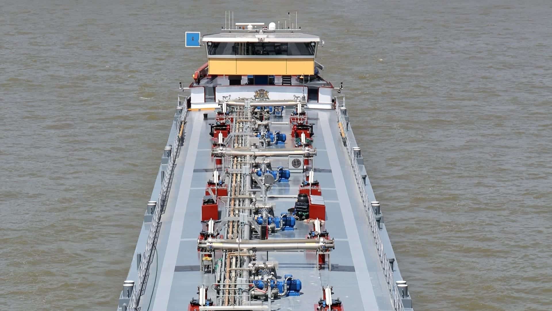 ARA Freight Market: ICE Expiry Ignites a Record-Breaking Week for Middle Distillates