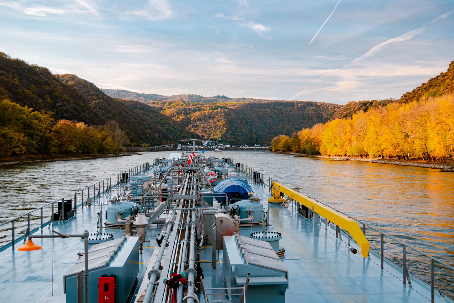 Rhine Freight Market: Persistent Low Water Levels Drive Another Week of Sharp Gains