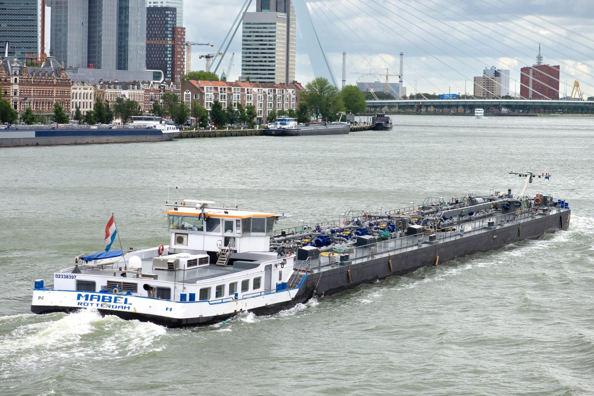 ARA Freight Market: Rhine Diversions Push Rates Higher Before Oil Prices Slam the Brakes