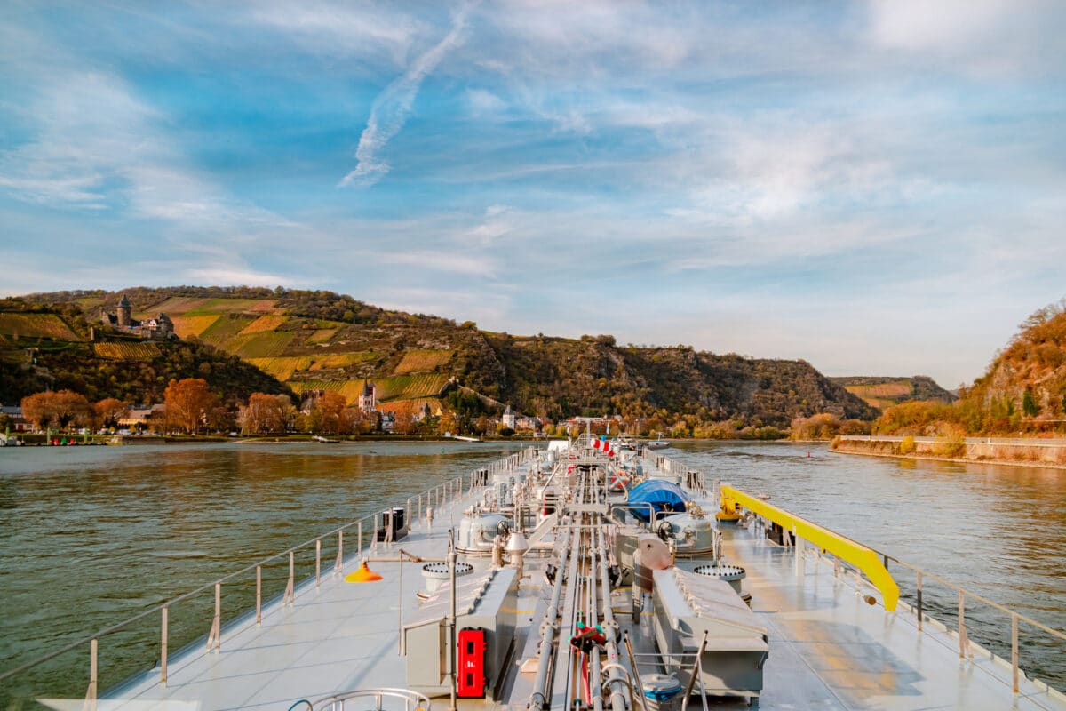 Rhine Freight Market: Falling Water and Rising Oil Prices Squeeze the Market From Both Sides