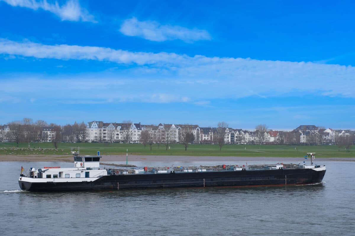 Rhine Freight Market: Critically Low Water Levels Push Rates Toward Record Territory