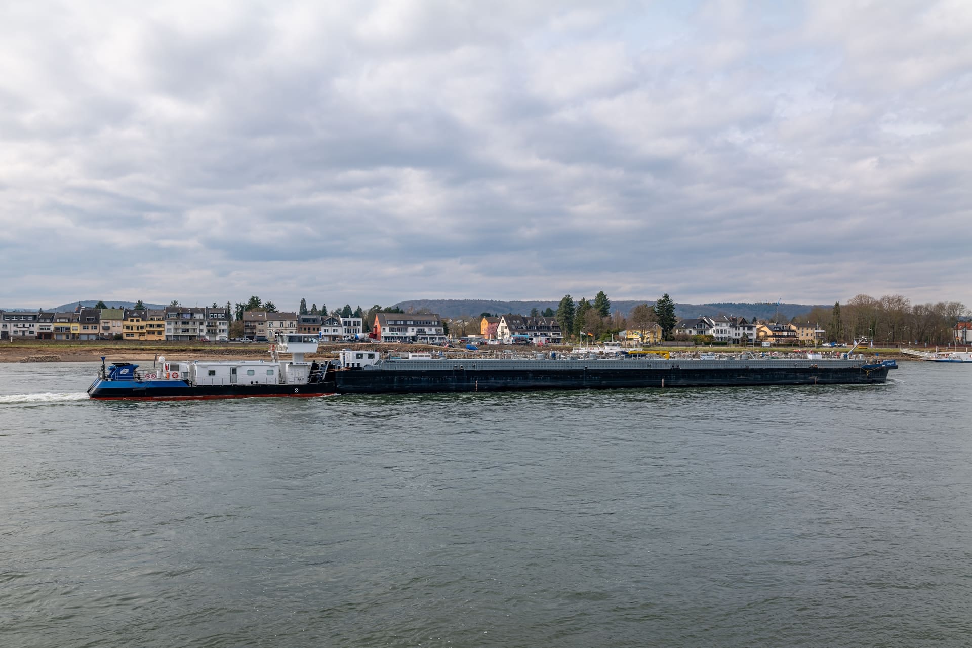 ARA Freight Market: Light Ends and Middle Distillates Take Turns Leading a Firmer Week