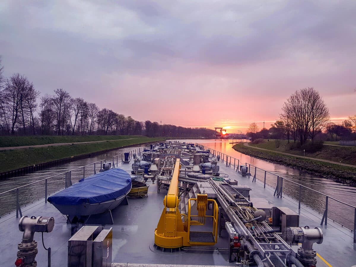 Rhine Freight Market: Lower Rhine Rates Edge Higher While Water Forecasts Turn Cautiously Optimistic